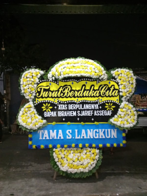 Papan Bunga Duka di Balbar
